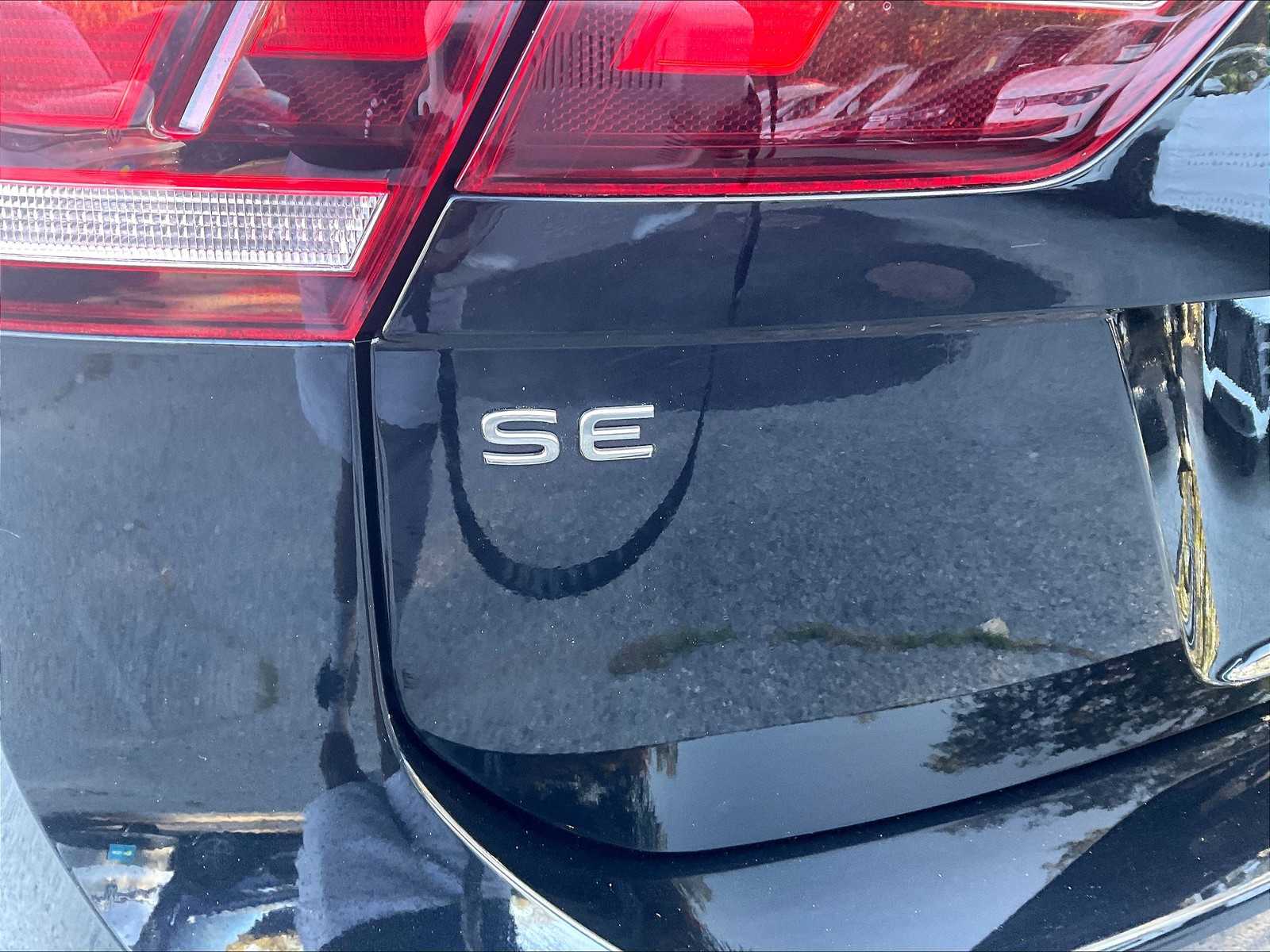 2022 Volkswagen Tiguan SE R-Line Black - Photo 28