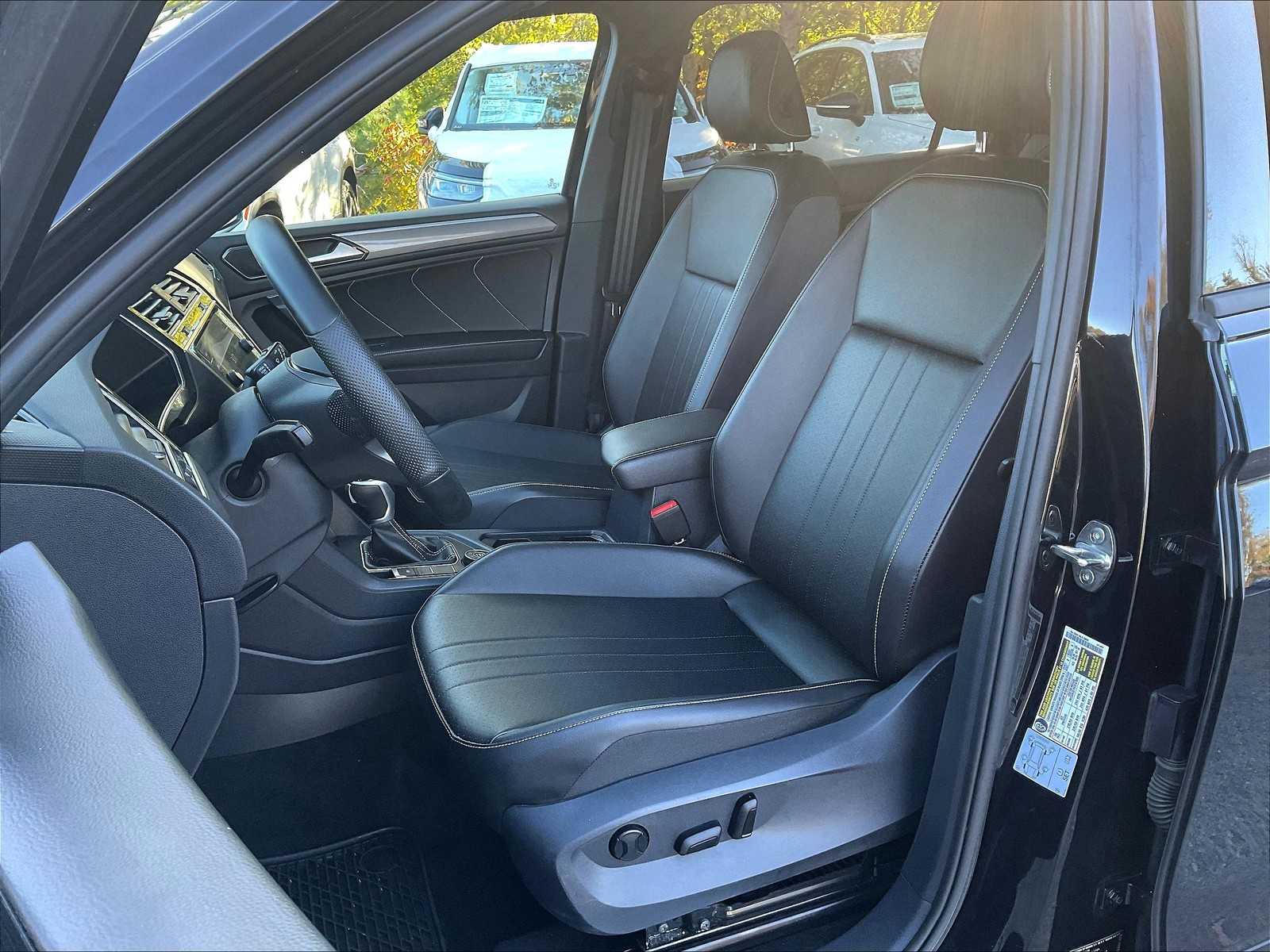2022 Volkswagen Tiguan SE R-Line Black - Photo 10