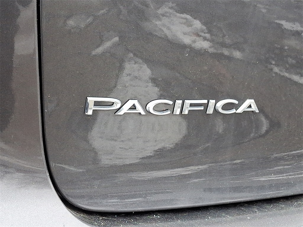 2017 Chrysler Pacifica Touring L Plus - Photo 10