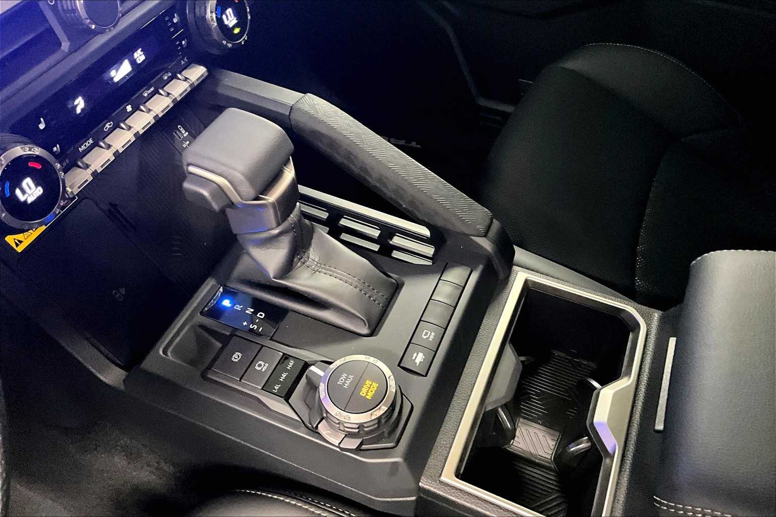 2025 Toyota Tacoma Limited Hybrid - Photo 14