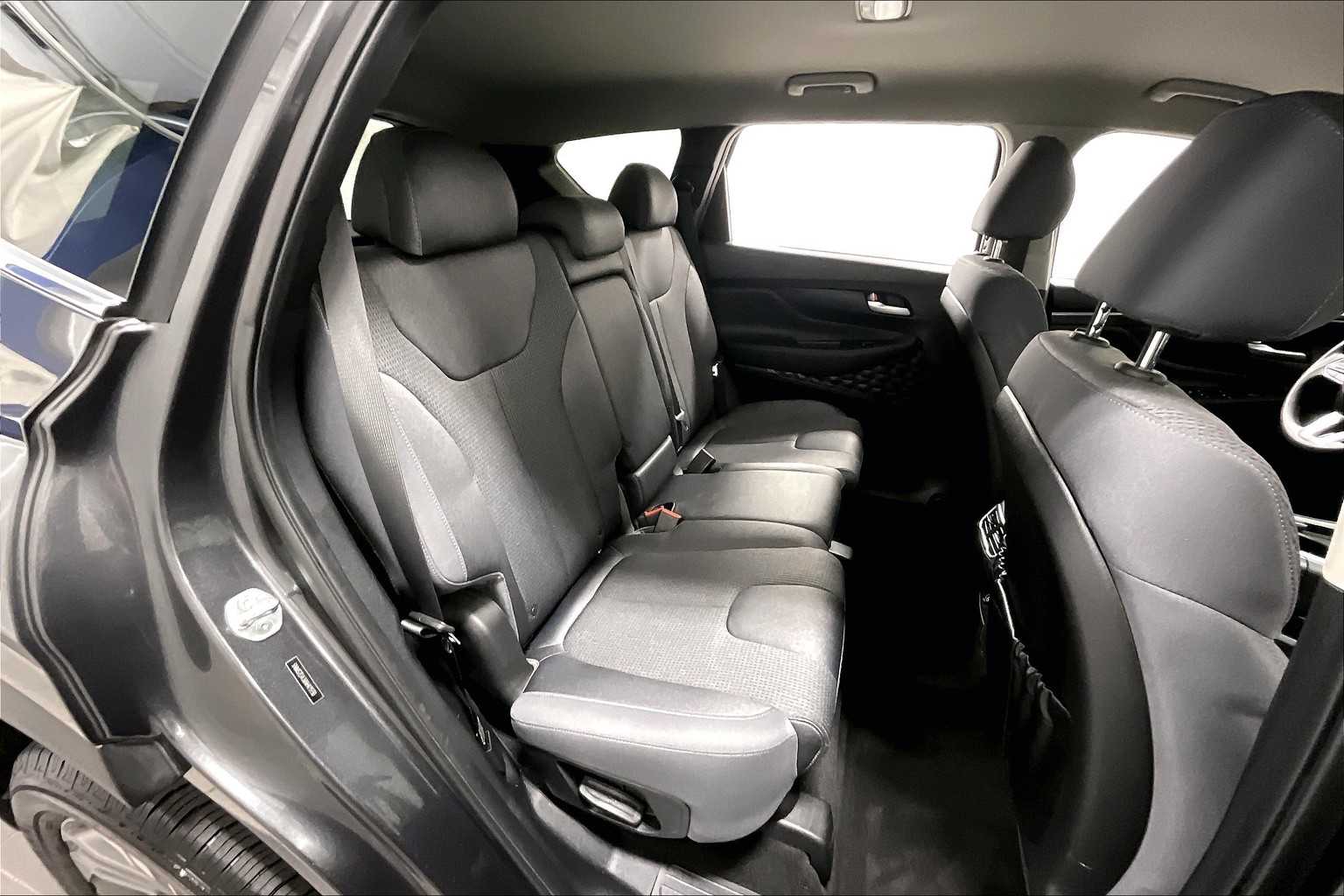 2022 Hyundai Santa Fe SEL - Photo 16
