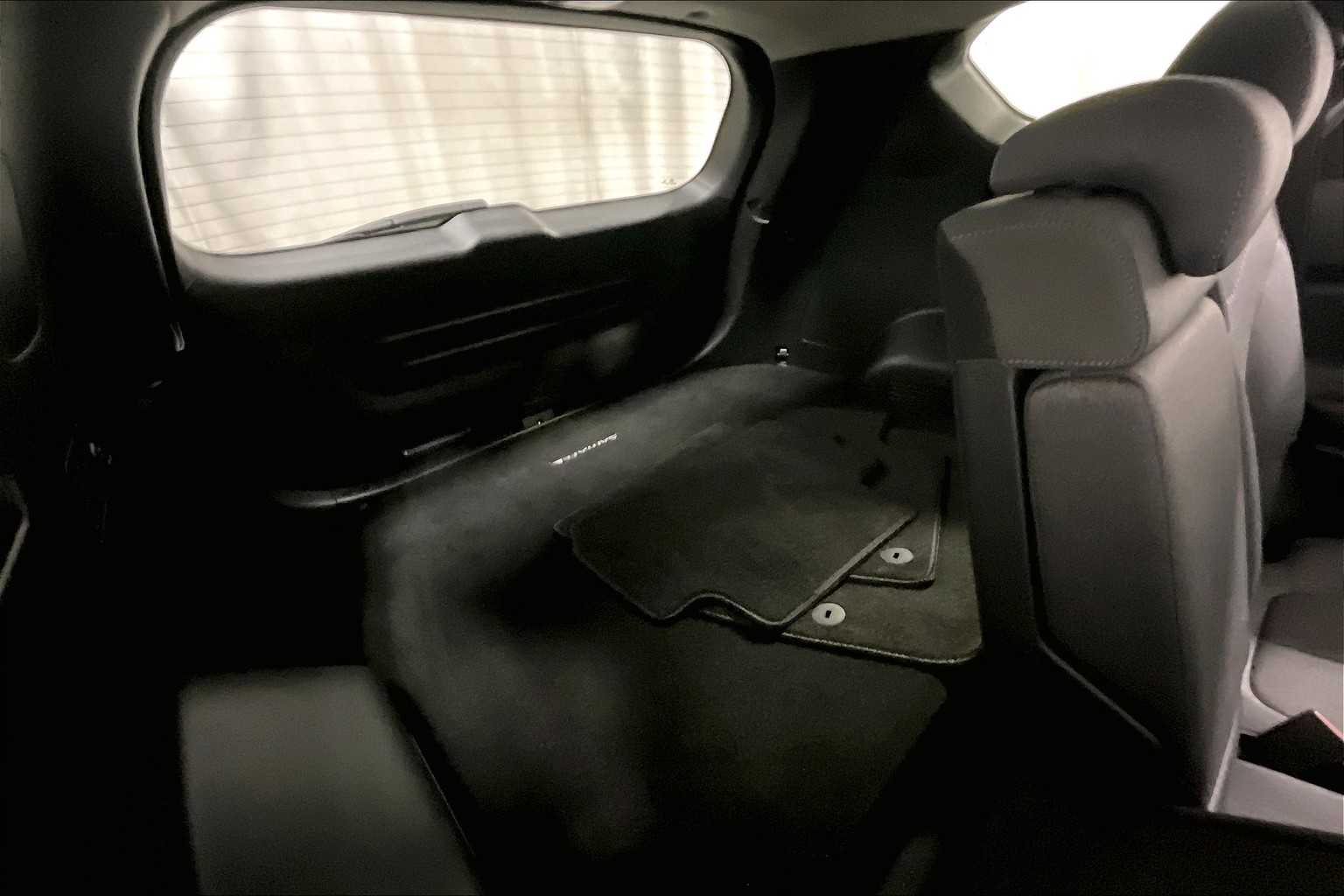 2022 Hyundai Santa Fe SEL - Photo 17