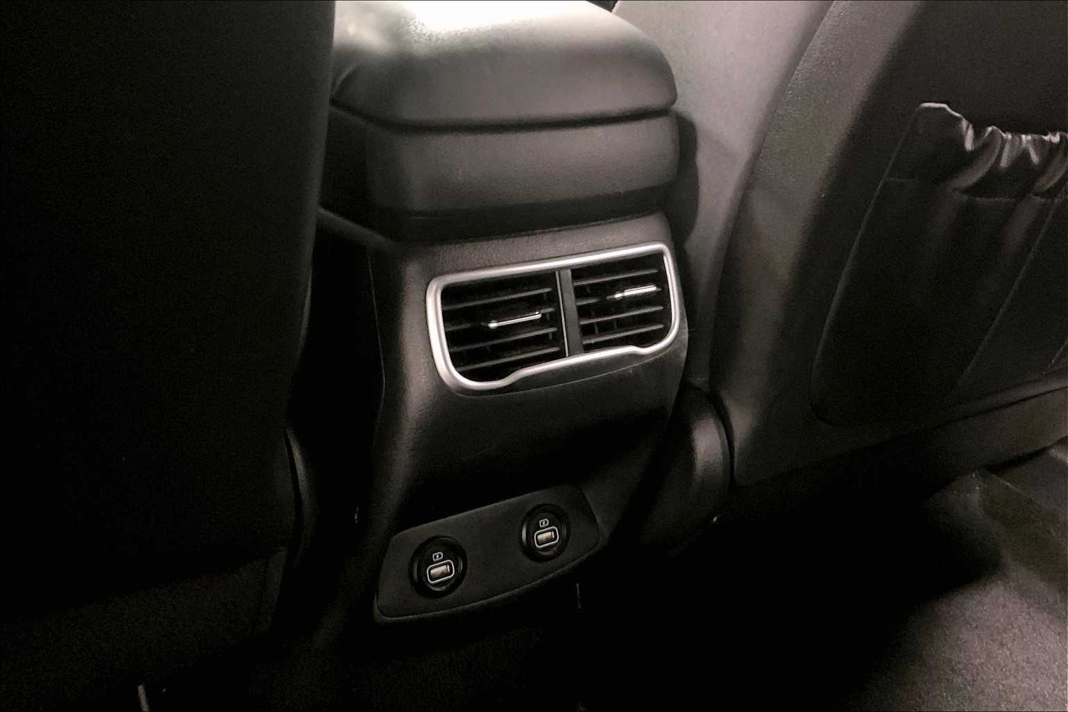 2022 Hyundai Santa Fe SEL - Photo 28
