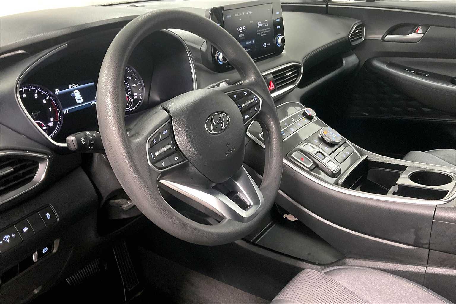 2022 Hyundai Santa Fe SEL - Photo 8