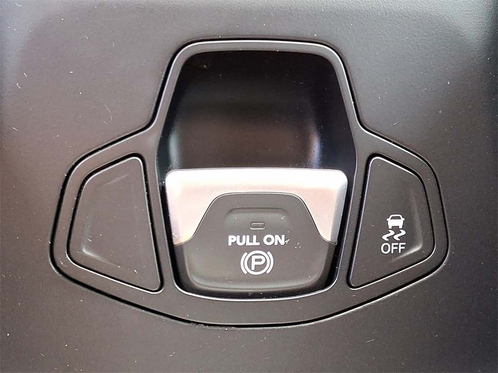 2021 Jeep Renegade Latitude - Photo 25
