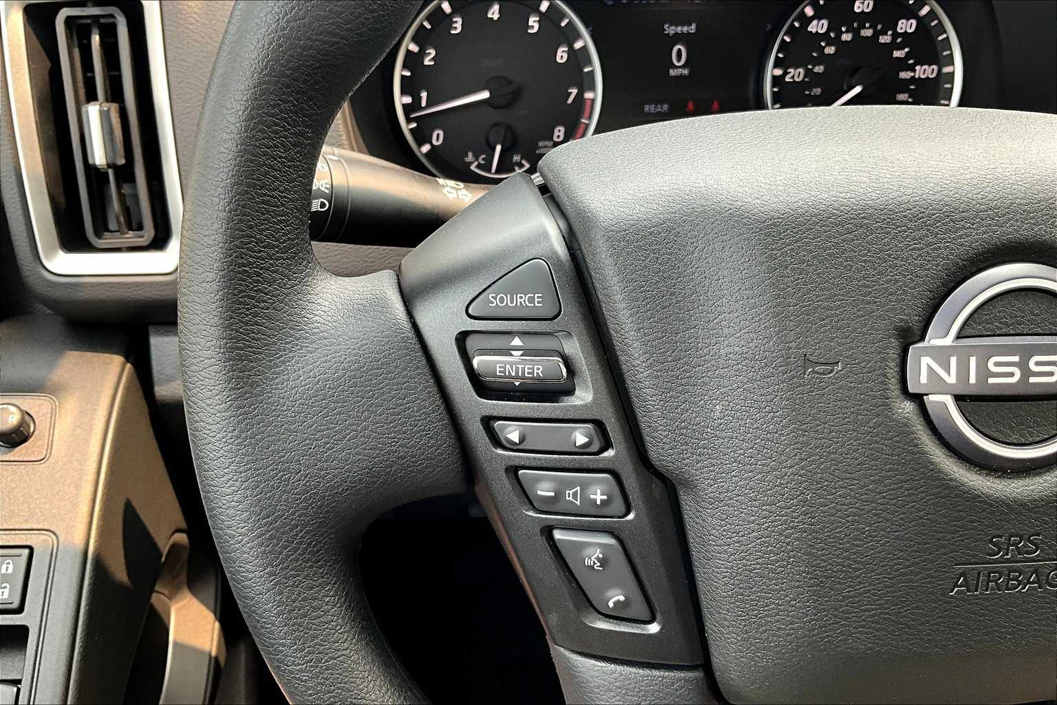 2025 Nissan Frontier SV - Photo 22