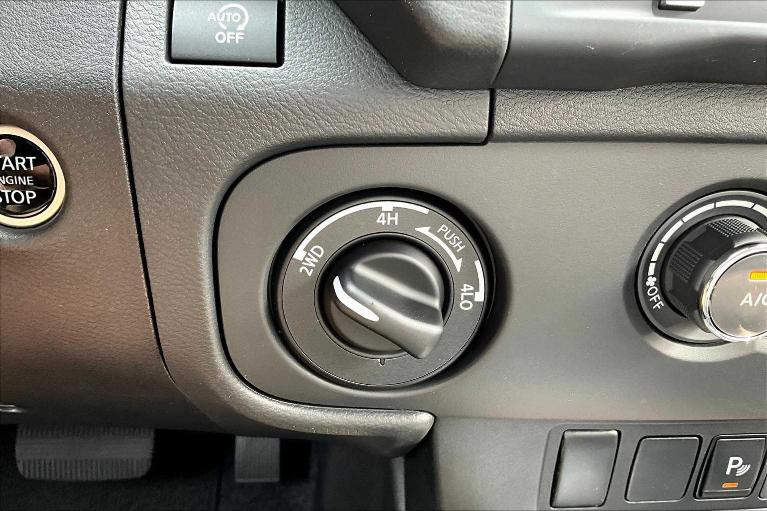 2025 Nissan Frontier SV - Photo 26