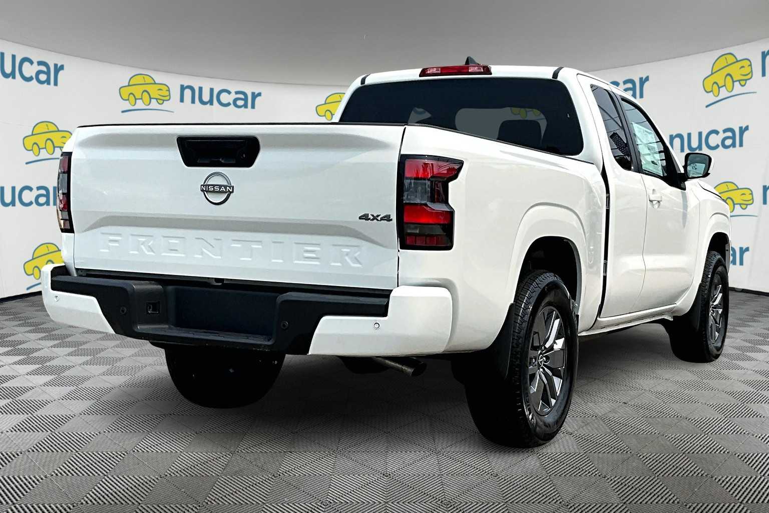 2025 Nissan Frontier SV - Photo 6
