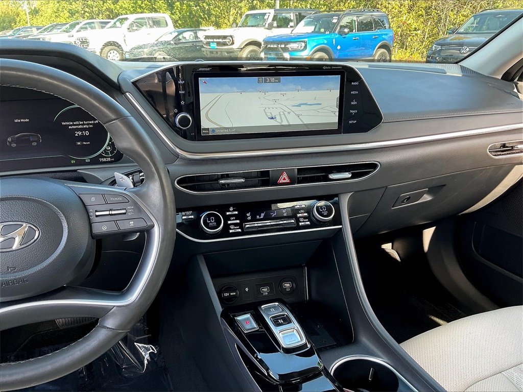 2022 Hyundai Sonata Hybrid Limited - Photo 17