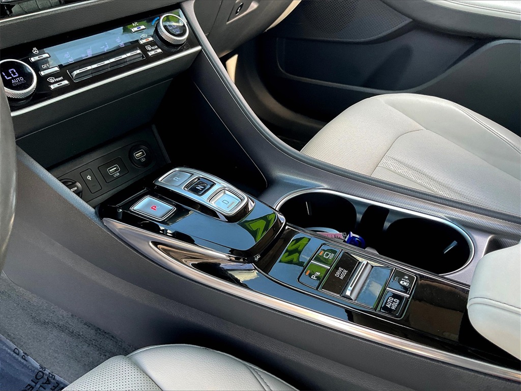 2022 Hyundai Sonata Hybrid Limited - Photo 19