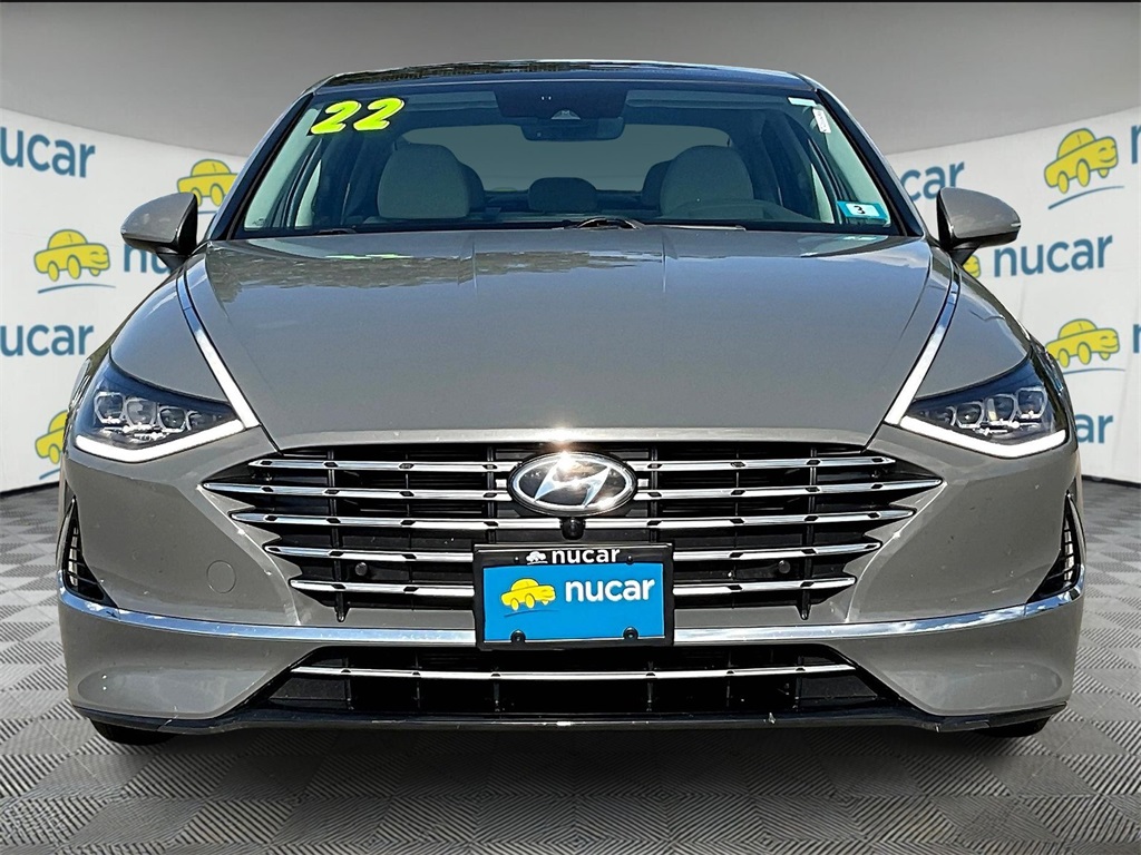 2022 Hyundai Sonata Hybrid Limited - Photo 2