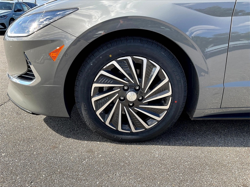2022 Hyundai Sonata Hybrid Limited - Photo 7