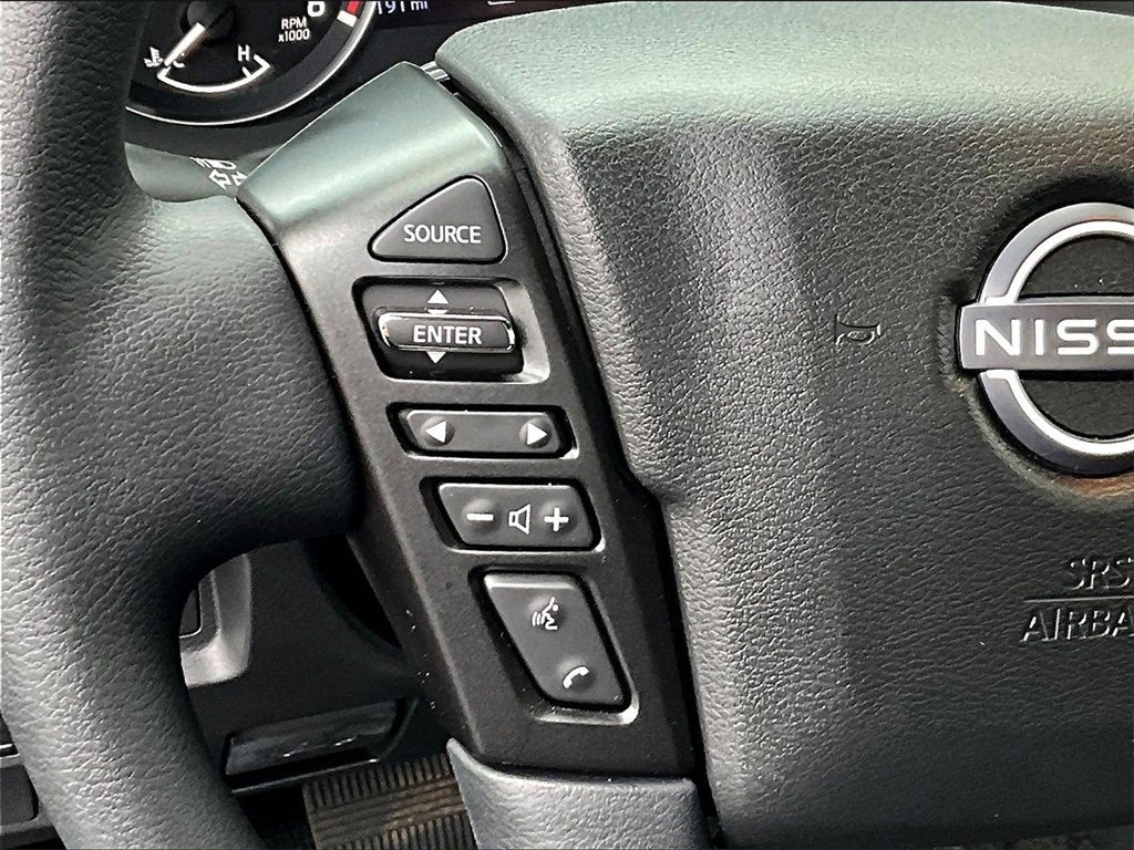 2025 Nissan Frontier SV - Photo 22