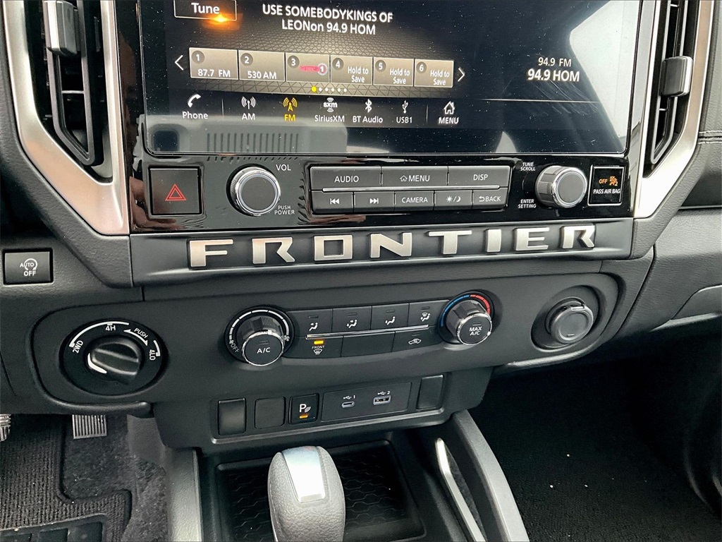 2025 Nissan Frontier SV - Photo 25