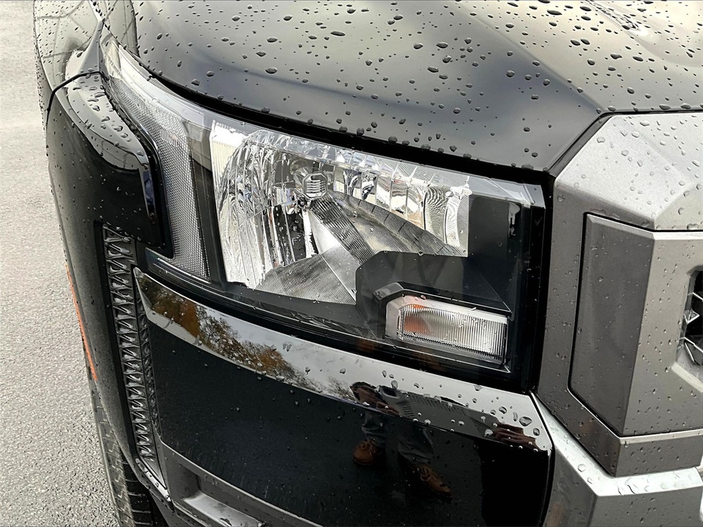 2025 Nissan Frontier SV - Photo 30