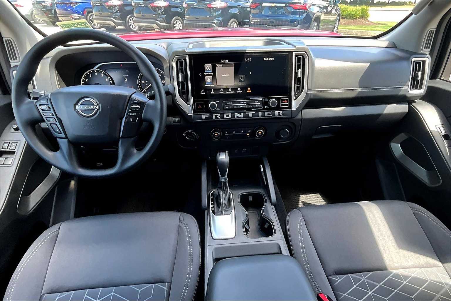 2025 Nissan Frontier SV - Photo 21