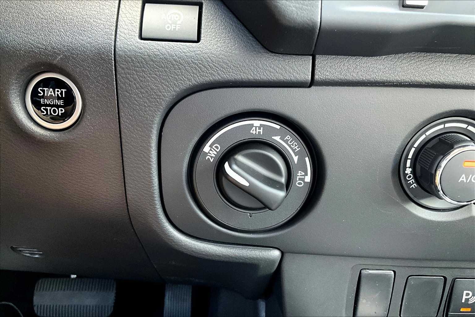 2025 Nissan Frontier SV - Photo 26