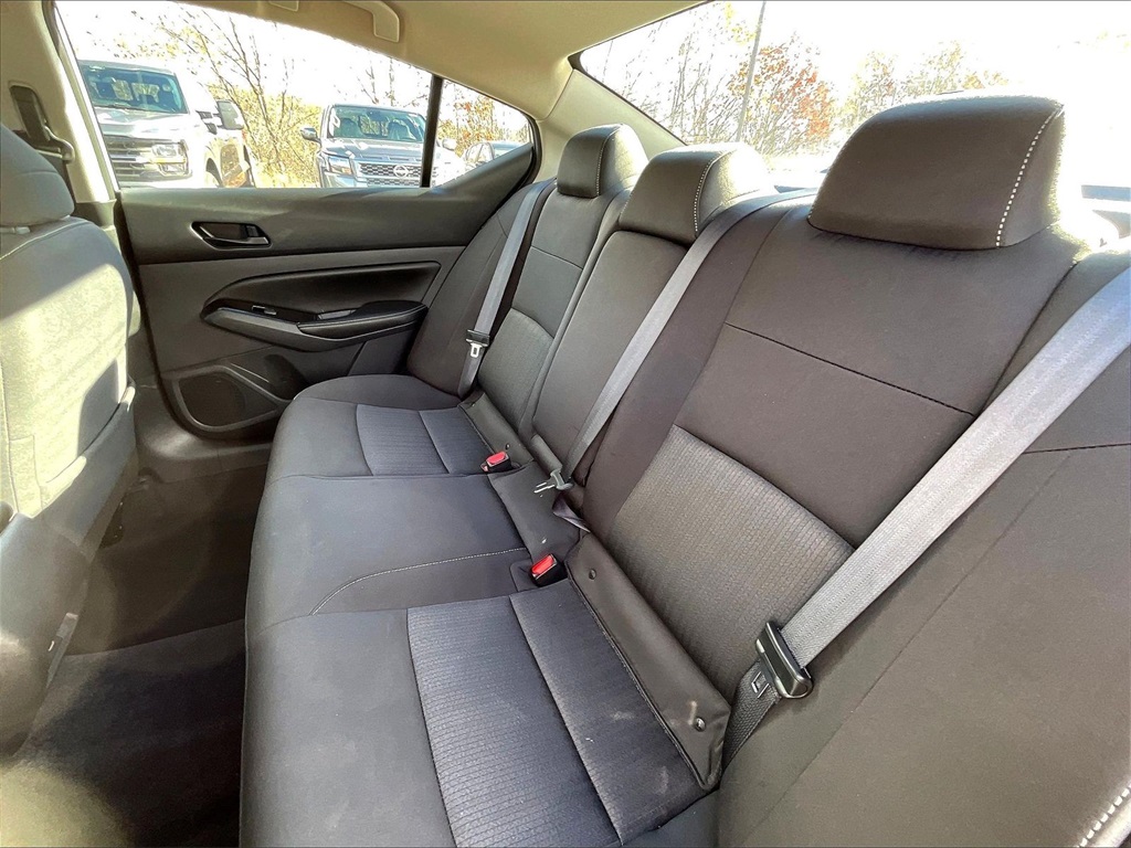 2023 Nissan Altima 2.5 SV - Photo 14