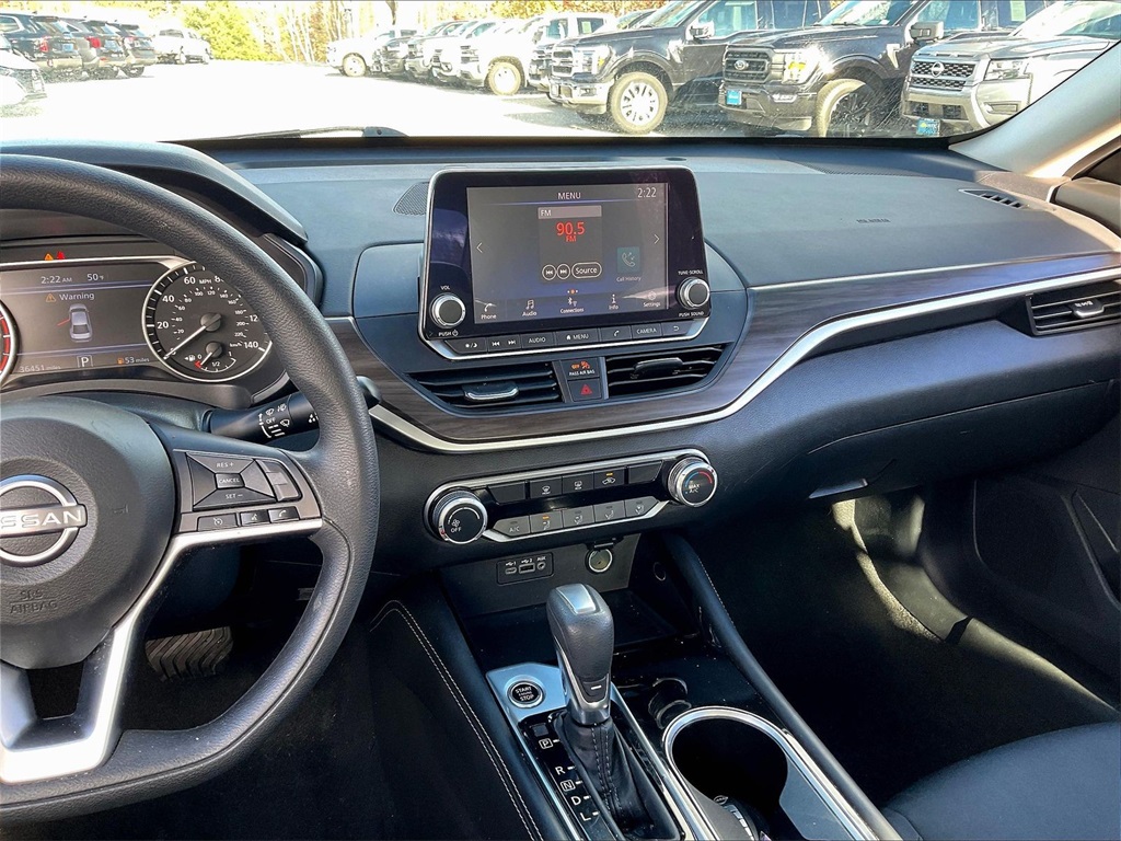 2023 Nissan Altima 2.5 SV - Photo 17