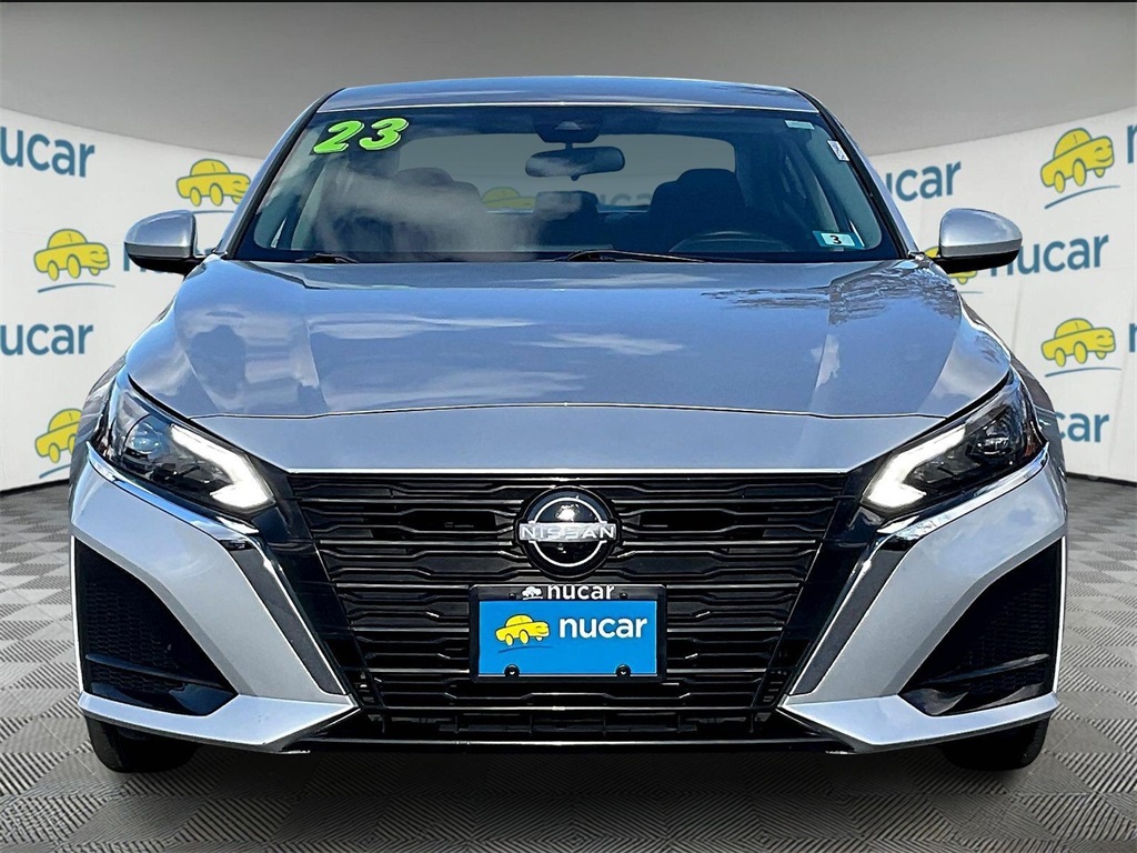 2023 Nissan Altima 2.5 SV - Photo 2