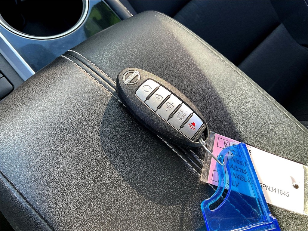 2023 Nissan Altima 2.5 SV - Photo 27