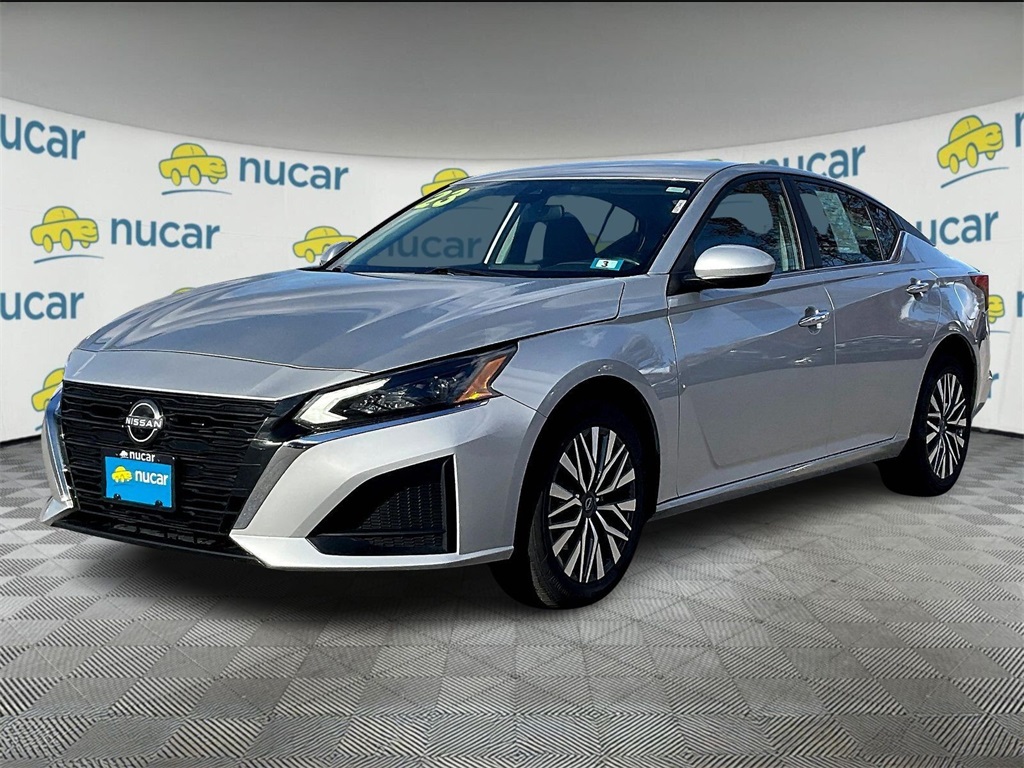 2023 Nissan Altima 2.5 SV - Photo 3