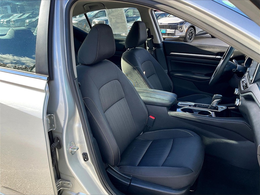 2023 Nissan Altima 2.5 SV - Photo 10