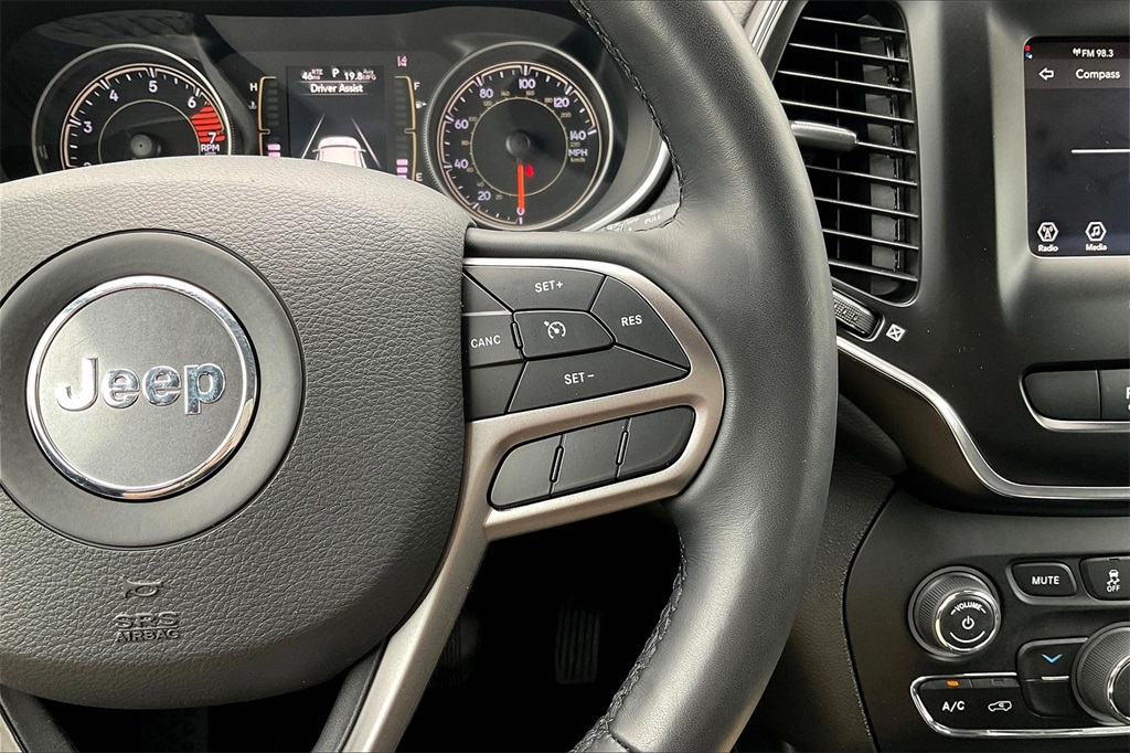 2021 Jeep Cherokee Latitude Plus - Photo 24
