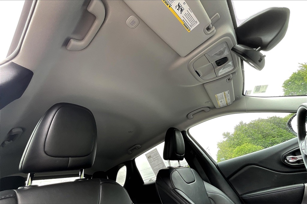 2021 Jeep Cherokee Latitude Plus - Photo 7