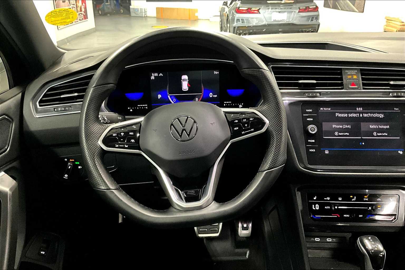 2022 Volkswagen Tiguan SE R-Line Black - Photo 17