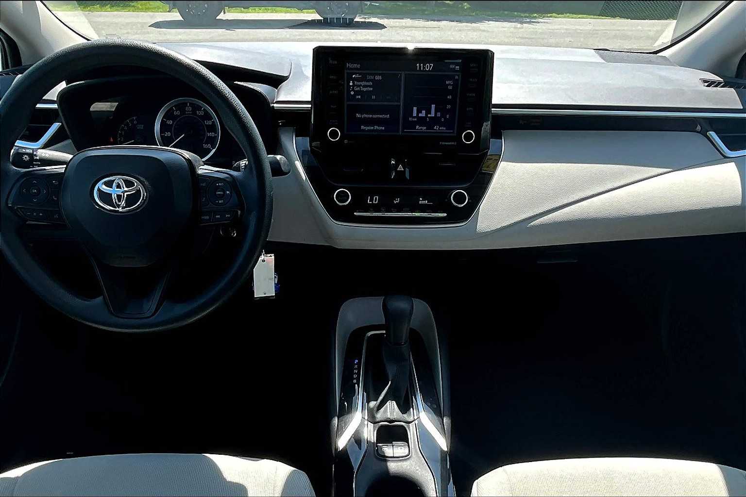 2022 Toyota Corolla LE - Photo 21