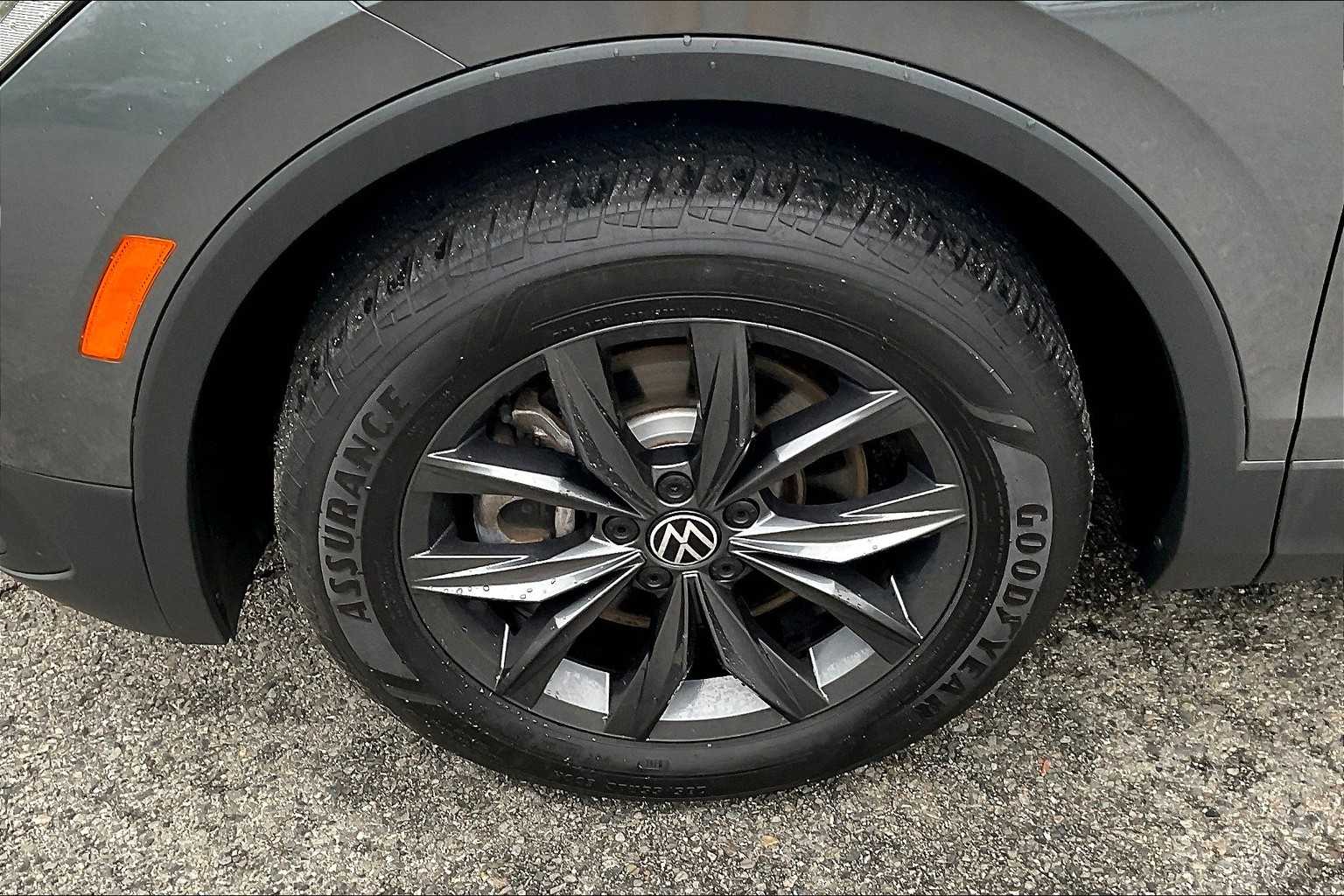 2022 Volkswagen Tiguan SE - Photo 7