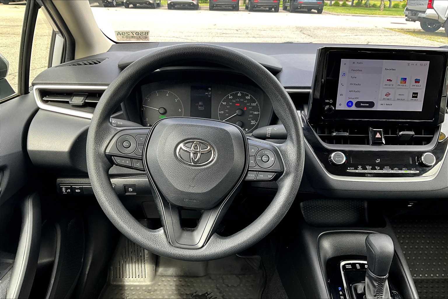 2023 Toyota Corolla Hybrid LE - Photo 17