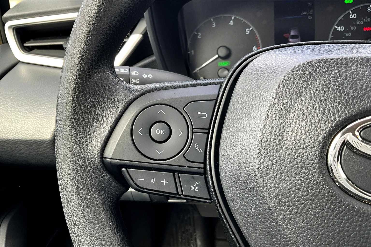 2023 Toyota Corolla Hybrid LE - Photo 23