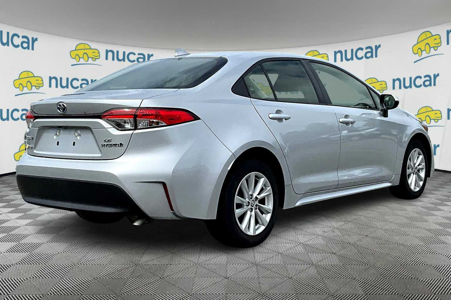 2023 Toyota Corolla Hybrid LE - Photo 6