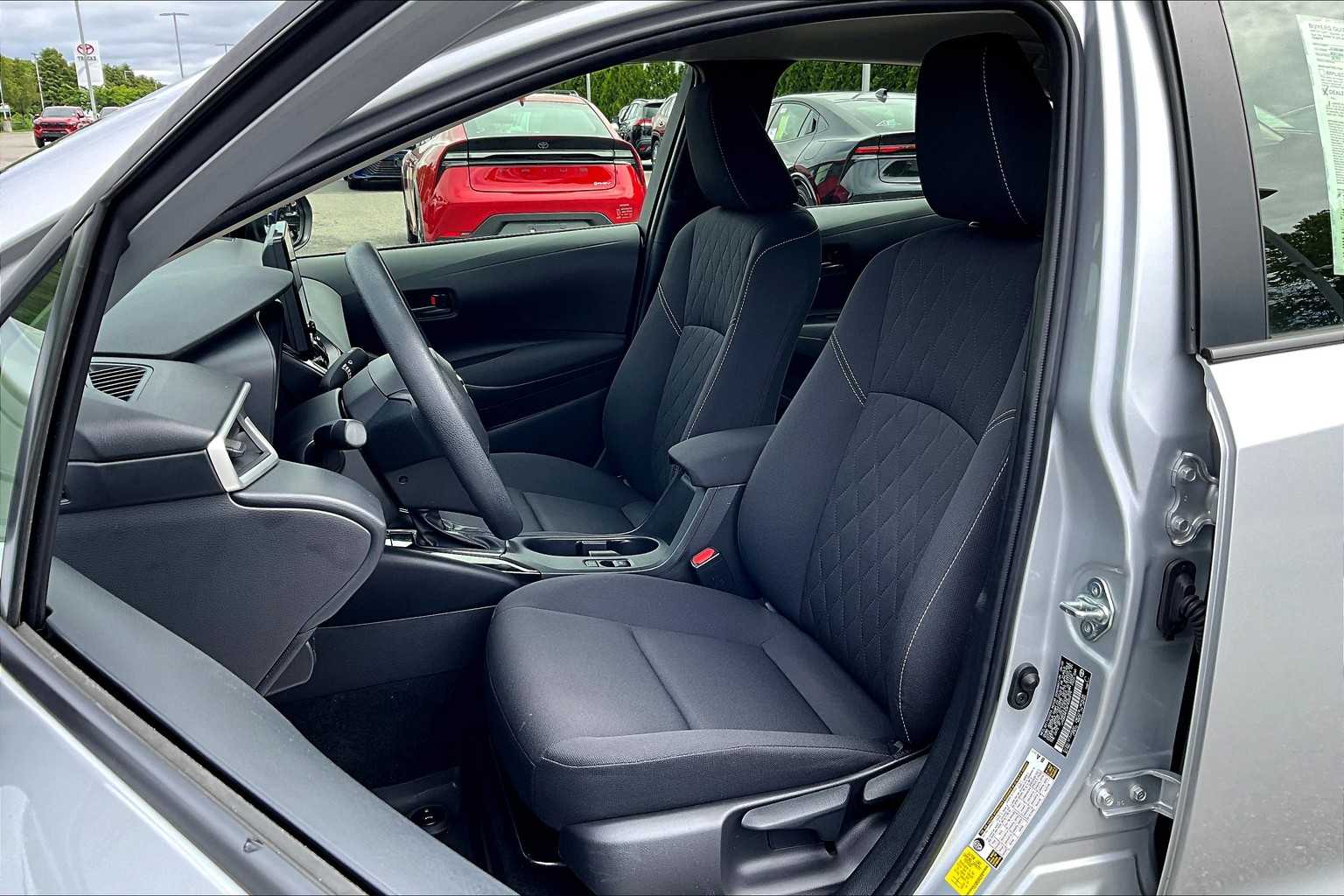 2023 Toyota Corolla Hybrid LE - Photo 10