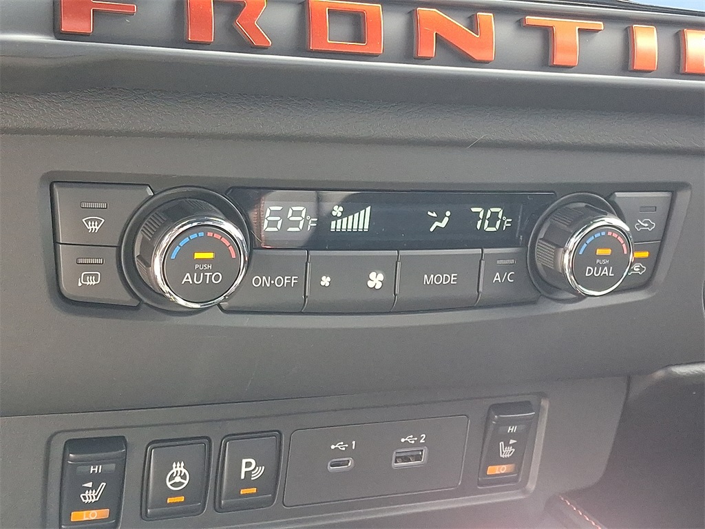 2025 Nissan Frontier PRO-4X - Photo 11