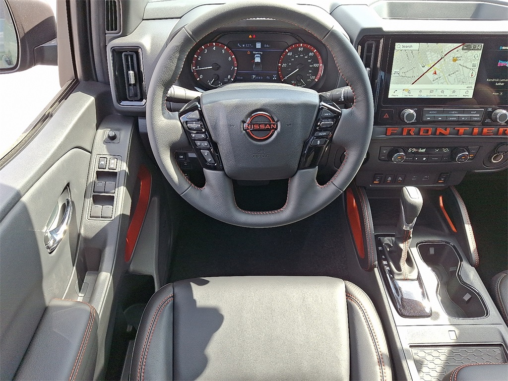 2025 Nissan Frontier PRO-4X - Photo 6