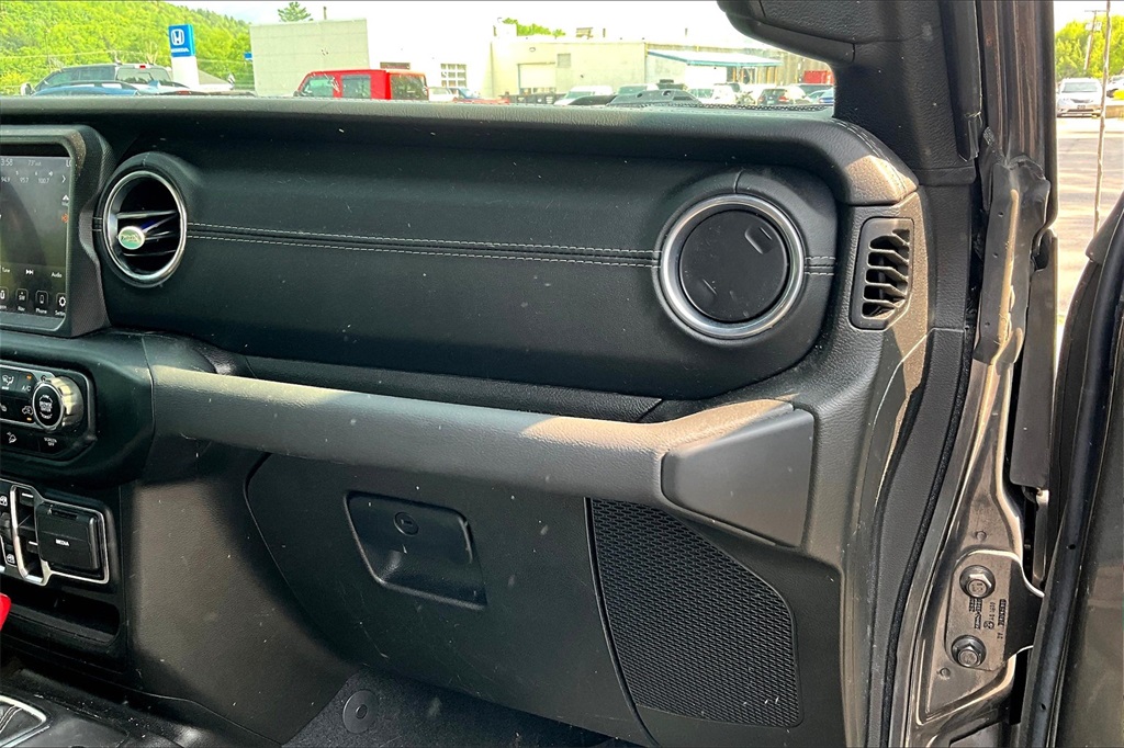 2021 Jeep Wrangler Unlimited Sahara - Photo 13