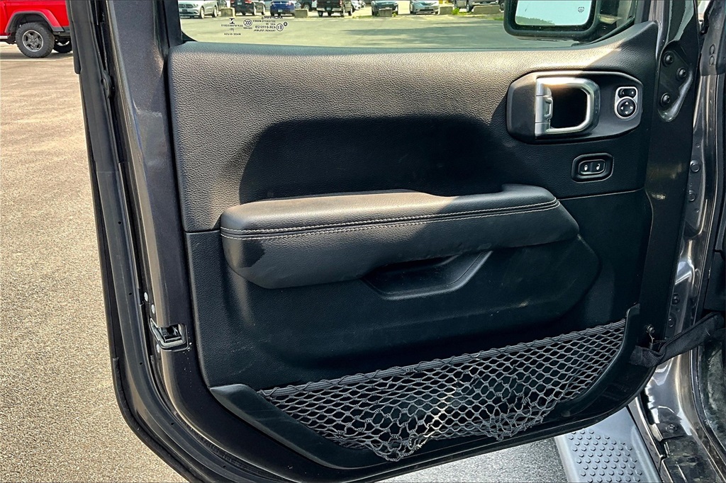 2021 Jeep Wrangler Unlimited Sahara - Photo 9