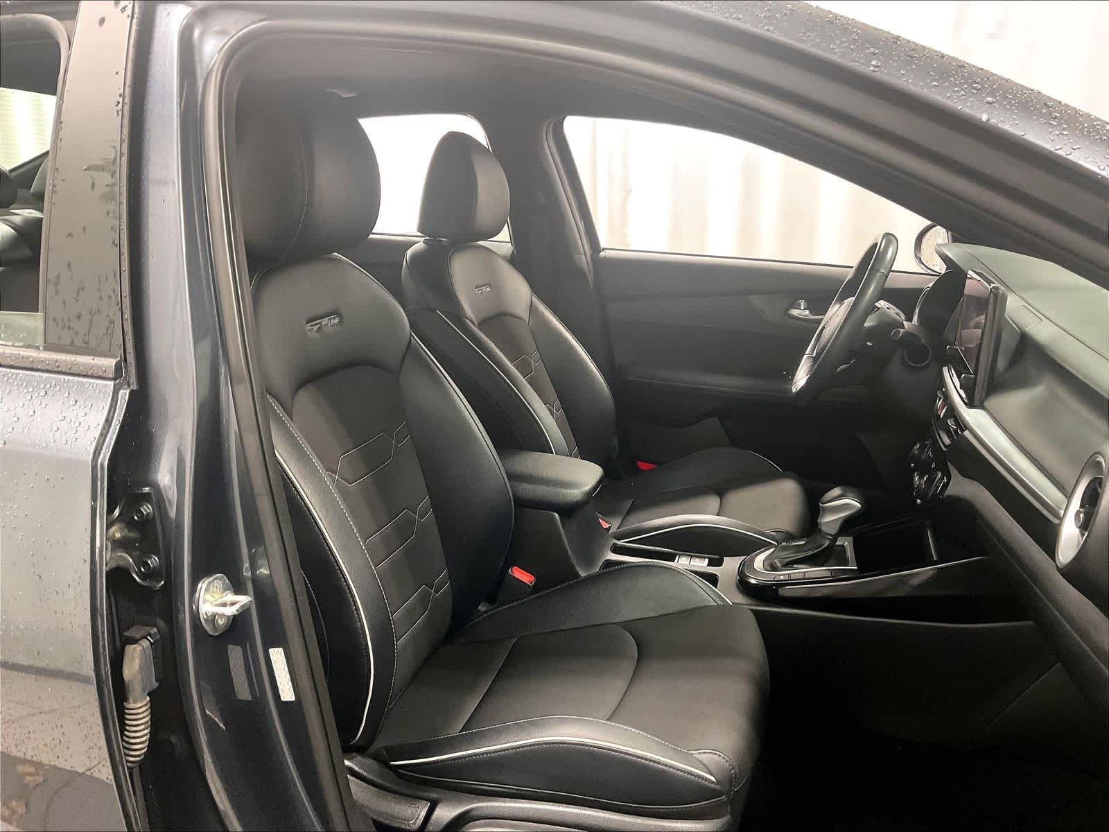 2023 Kia Forte GT-Line - Photo 11