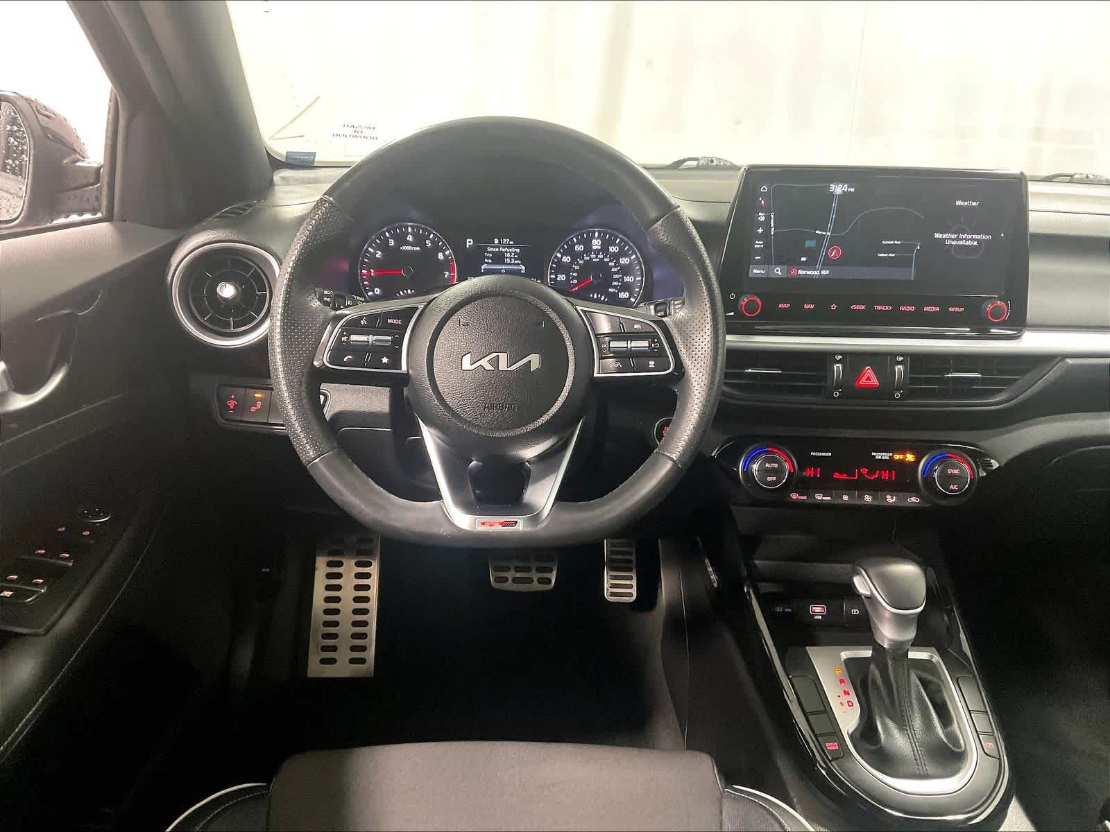 2023 Kia Forte GT-Line - Photo 17