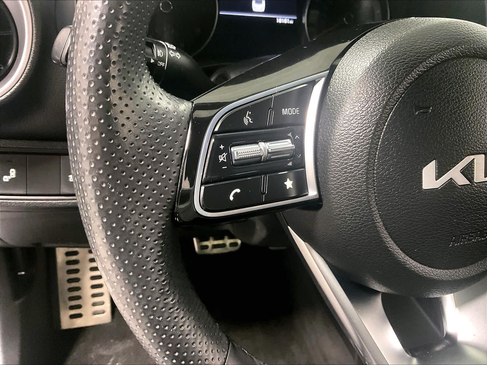 2023 Kia Forte GT-Line - Photo 22