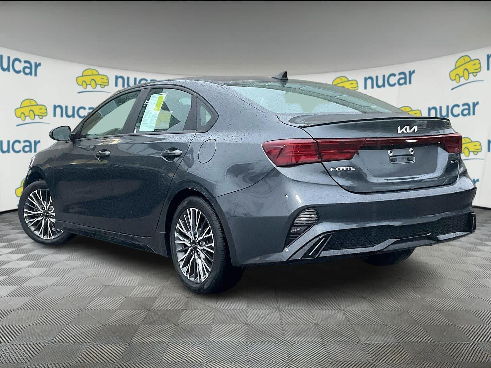 2023 Kia Forte GT-Line - Photo 4