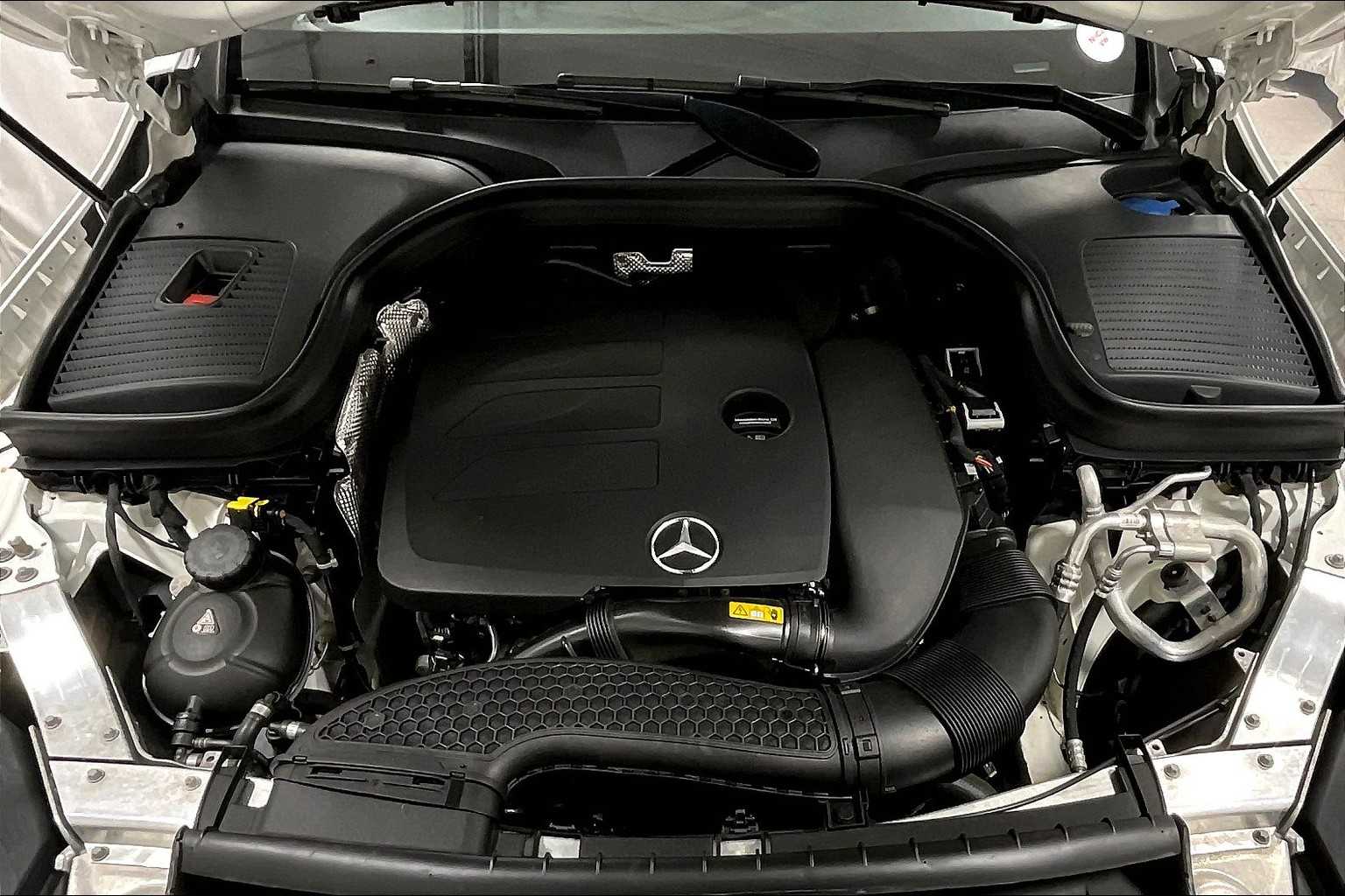 2022 Mercedes-Benz GLC GLC 300 - Photo 31