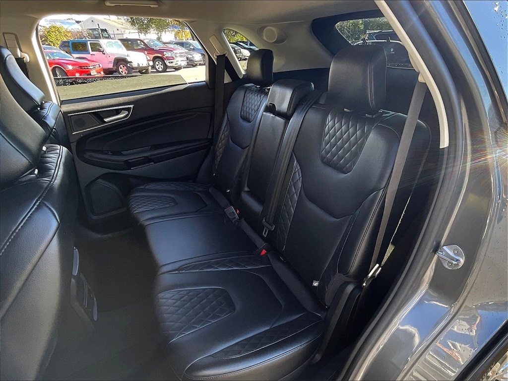 2023 Ford Edge Titanium - Photo 24