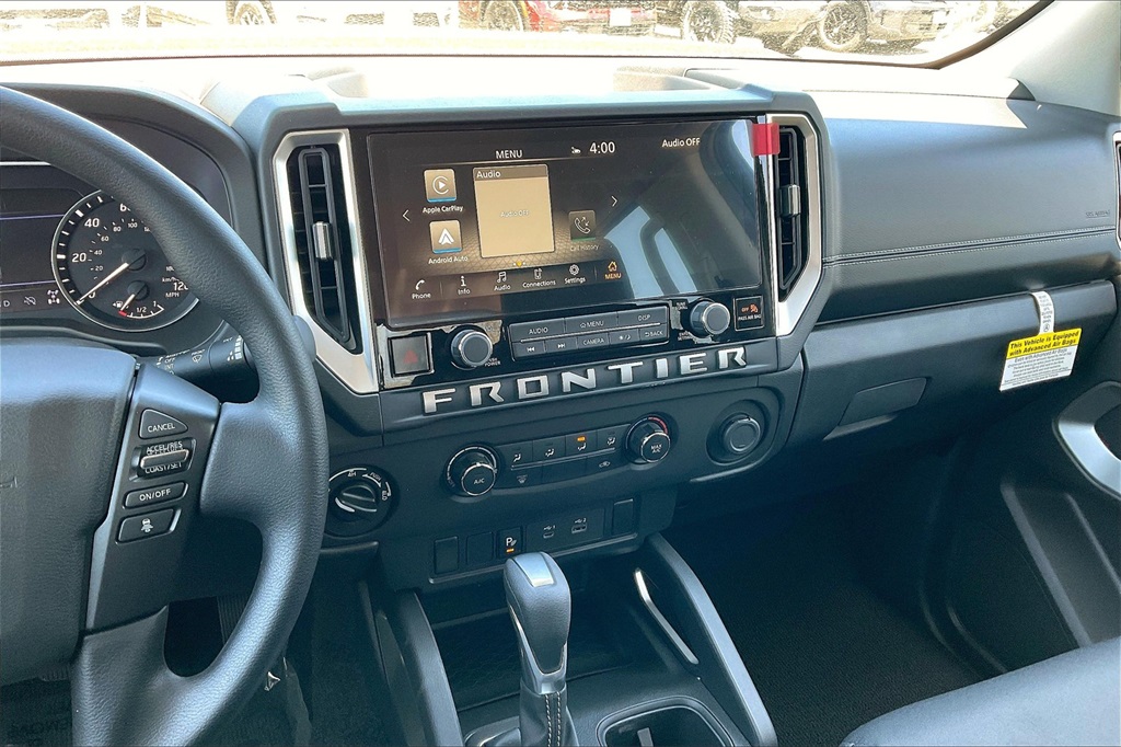 2025 Nissan Frontier SV - Photo 13