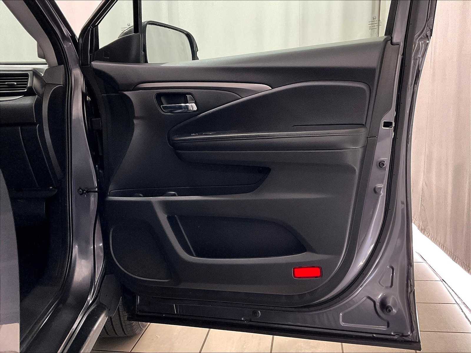 2022 Honda Pilot EX-L - Photo 12