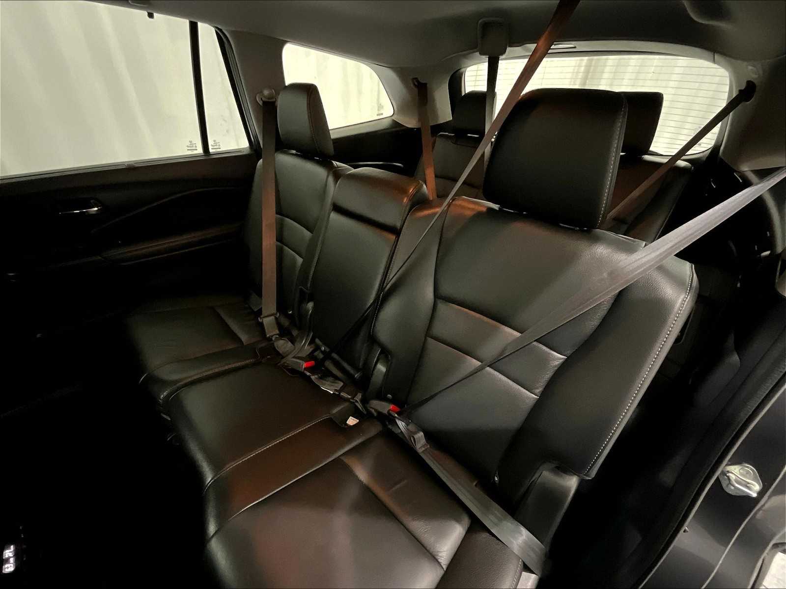 2022 Honda Pilot EX-L - Photo 15