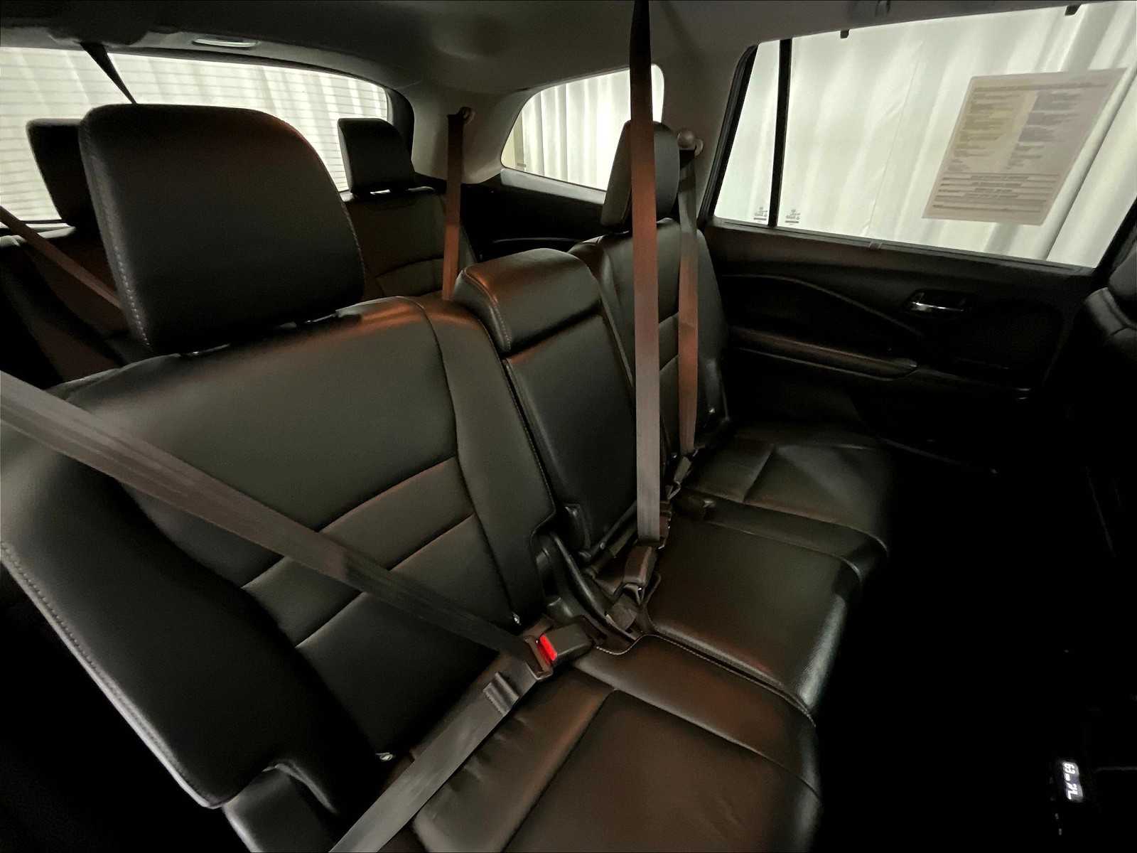 2022 Honda Pilot EX-L - Photo 16